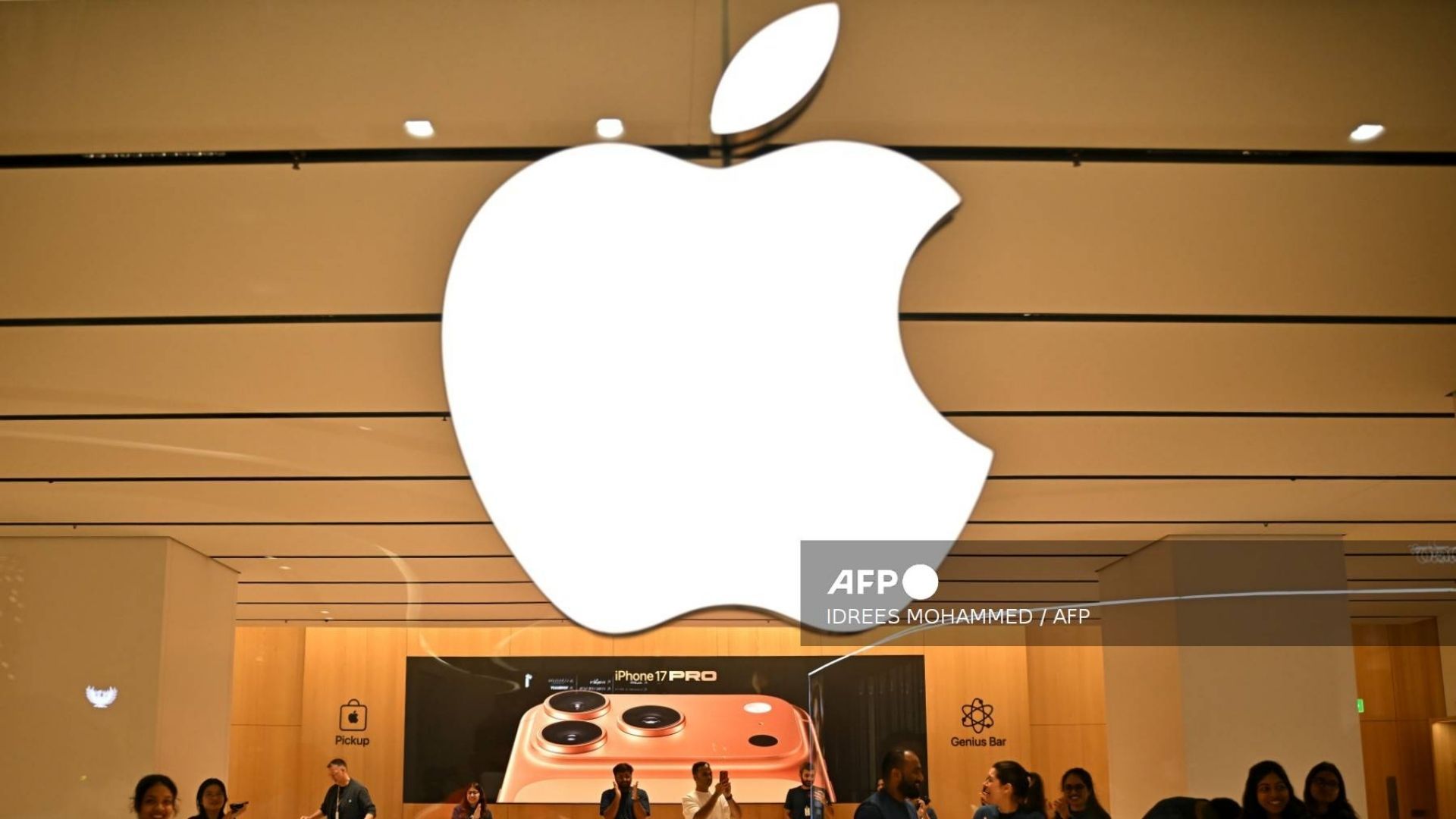 Filtraciones apuntan a una pantalla con mayor espacio visual en el iPhone 18 Pro Max.