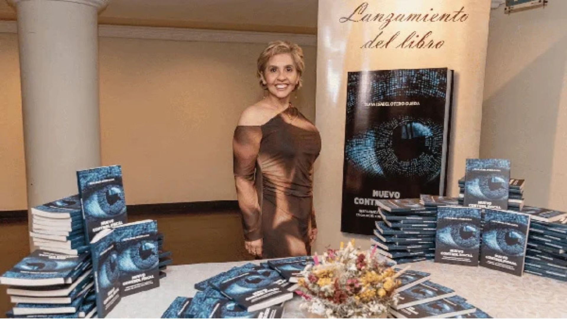 Elvia Otero es candidata a ser contralora general.