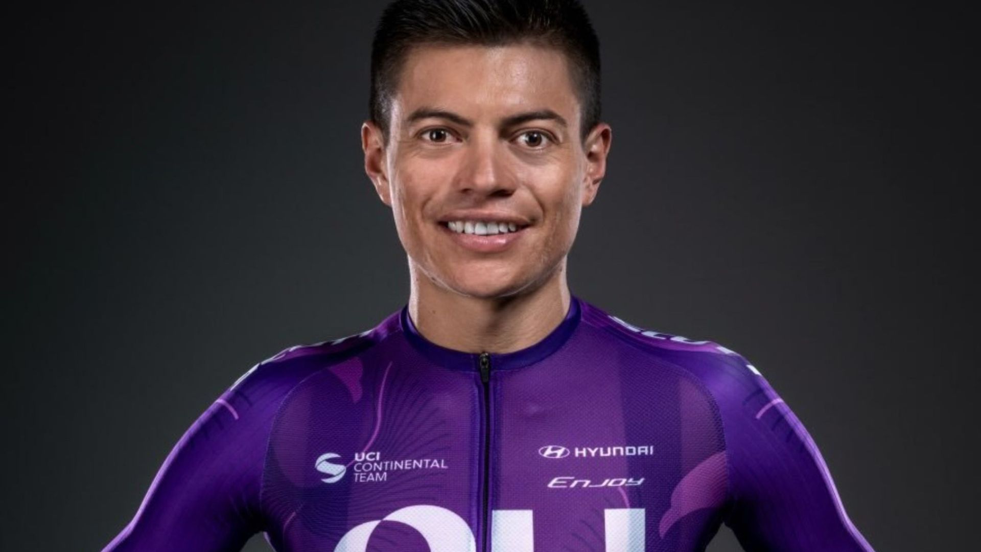 Muñoz corrió para el EAU en 2018.