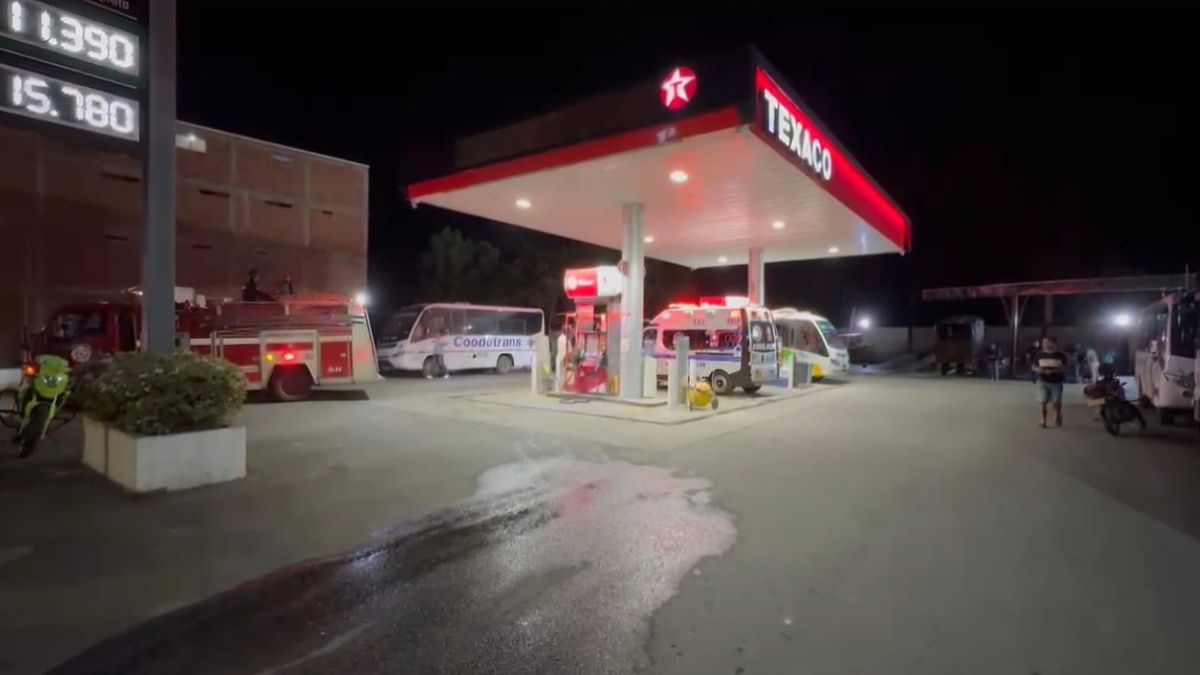 Explosión en estación de servicio en Rozo