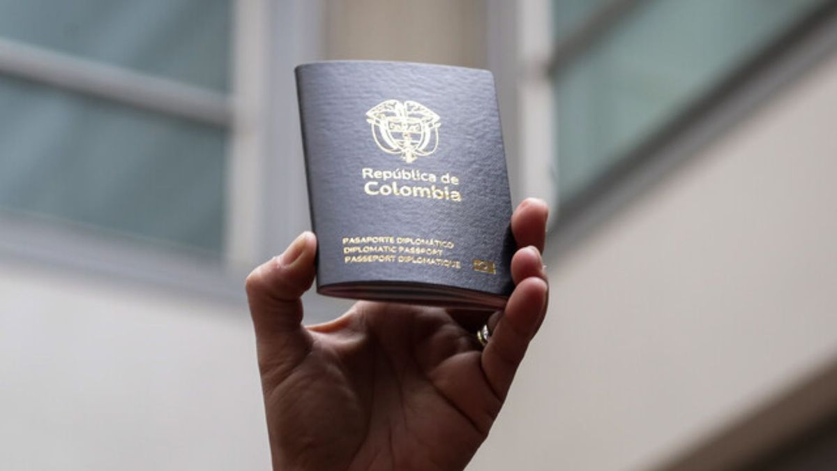 El Gobierno nacional deberá explicar a los colombianos cómo reclamar pasaportes.