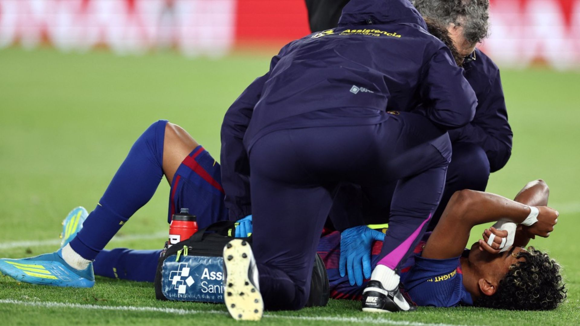 El delantero del Barcelona tuvo una lesión en un juego contra el Celta.