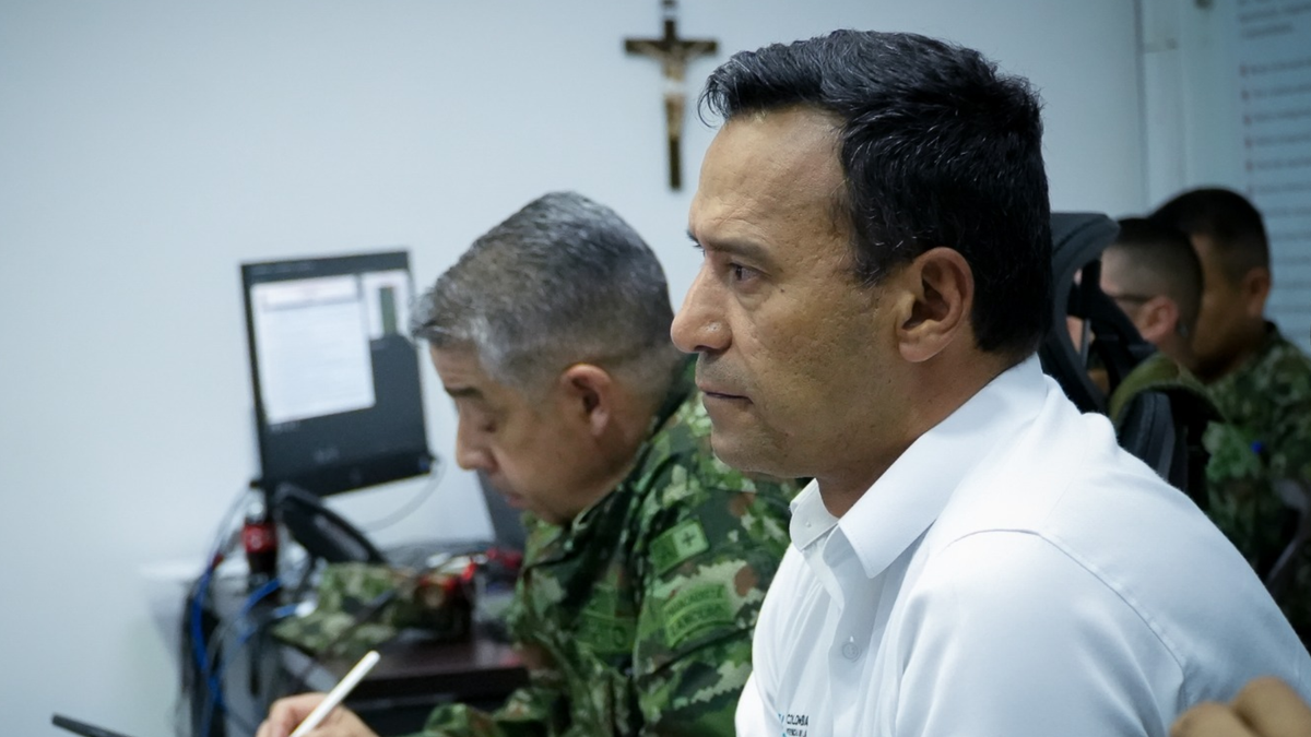 Ministro de Defensa, Pedro Sánchez.