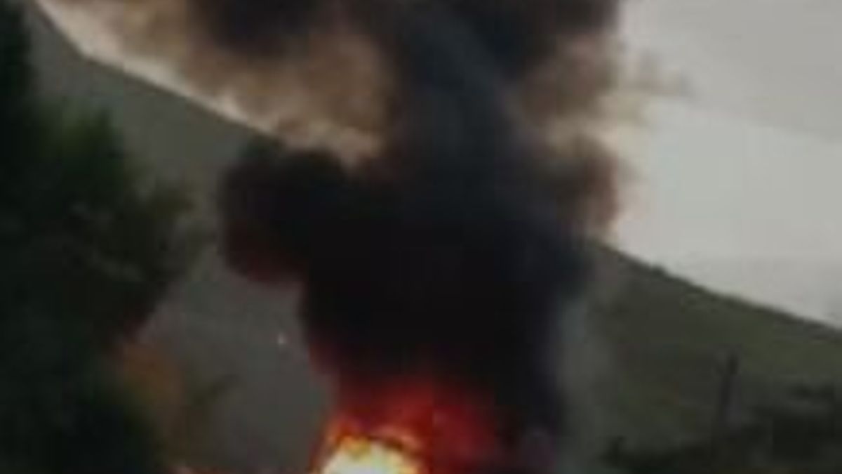 Un camión tipo Turbo fue incinerado por un grupo armado ilegal en la panamericana al norte del Cauca