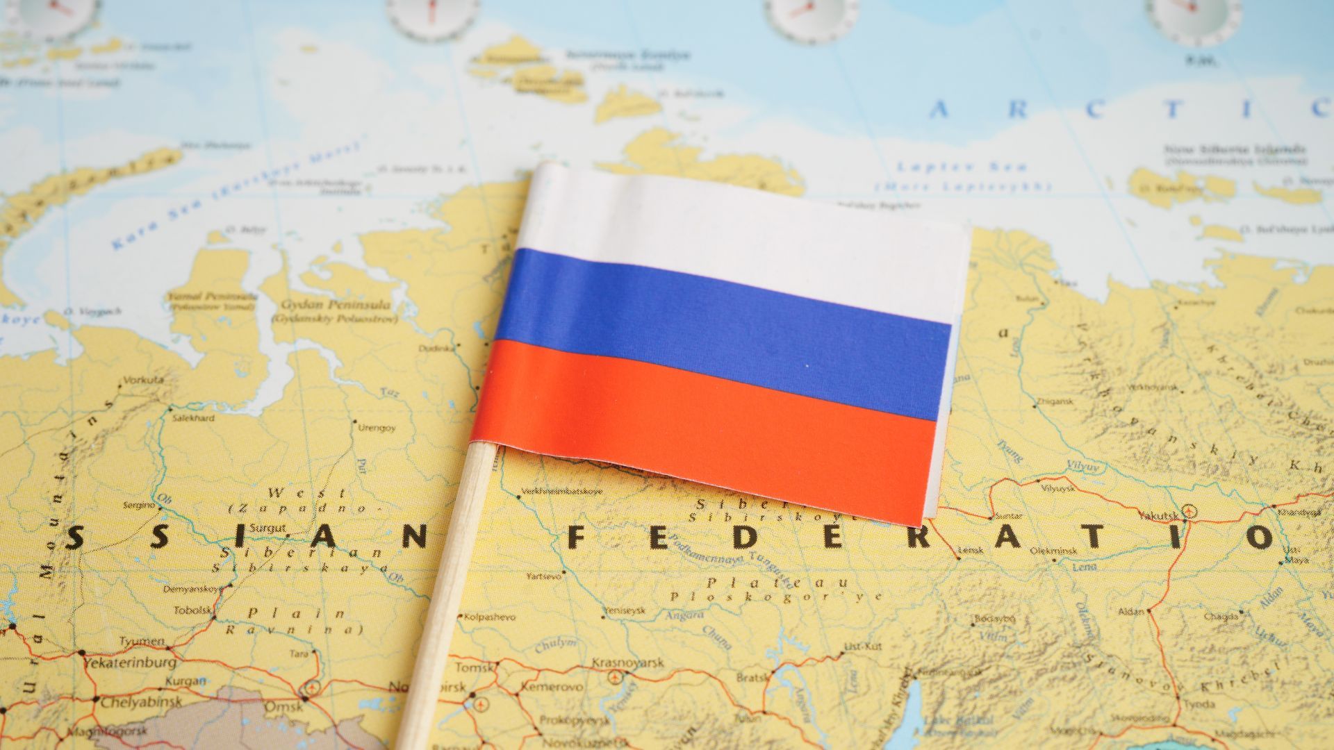 Los interesados deberán llenar formularios y adjuntar documentos que justifiquen sus títulos.