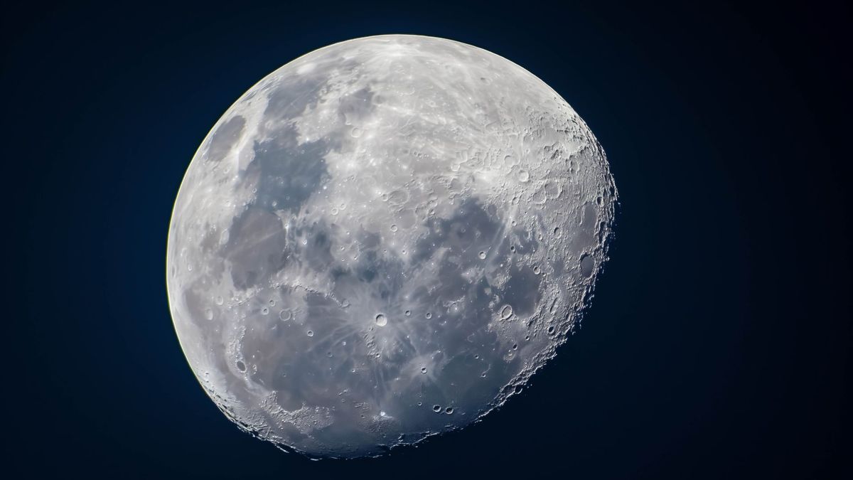 El satélite natural podría ser motivo de disputas futuras.