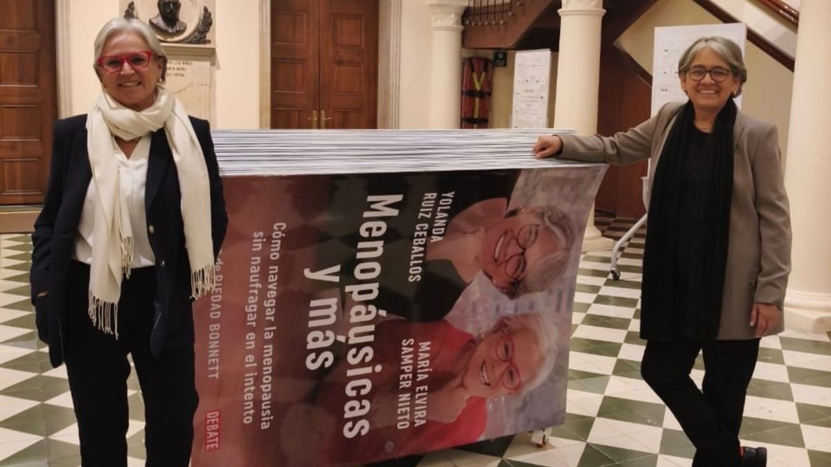 Maria Elvira Samper y Yolanda Ruiz presentan su libro.