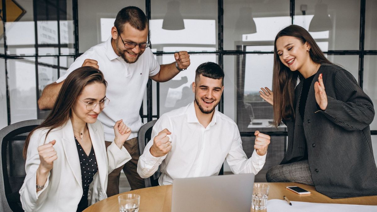 Trabajadores contentos