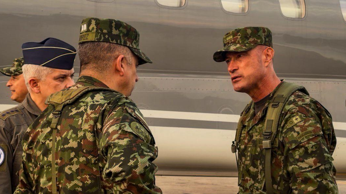 General Royer Gómez, comandante del Ejército Nacional.