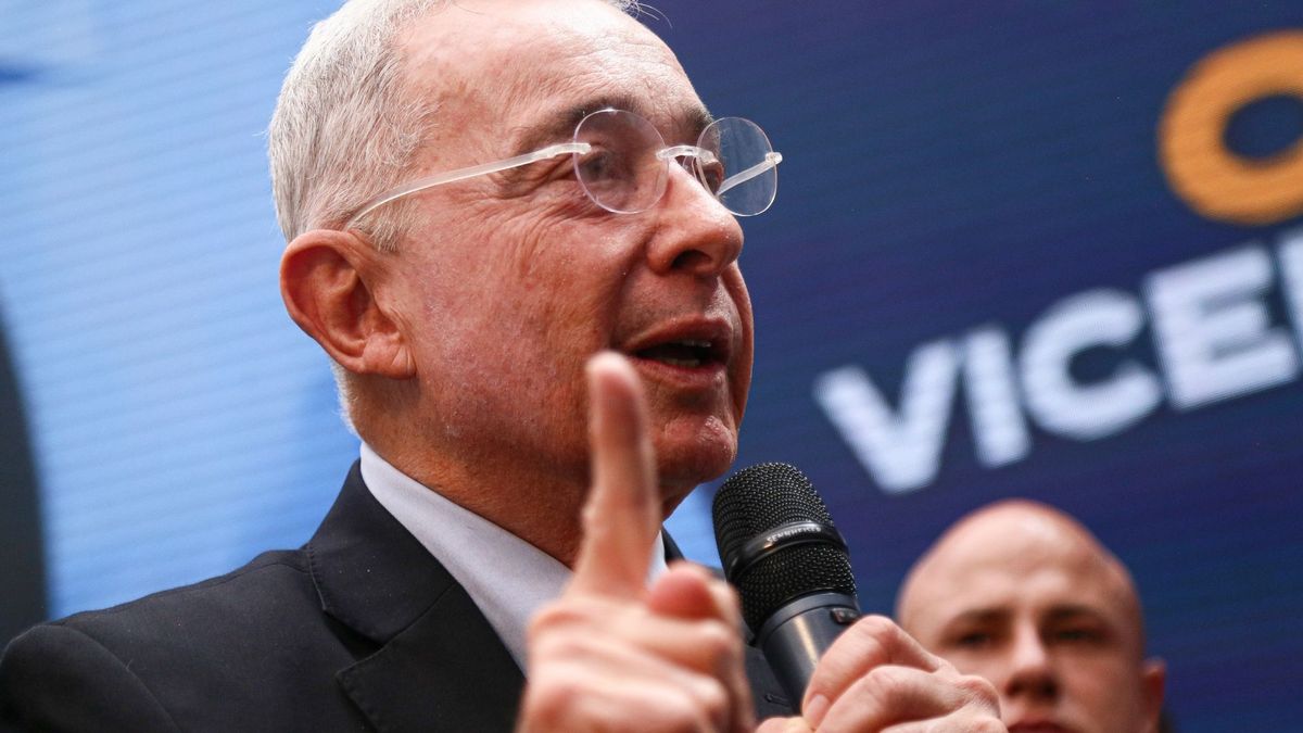 Álvaro Uribe