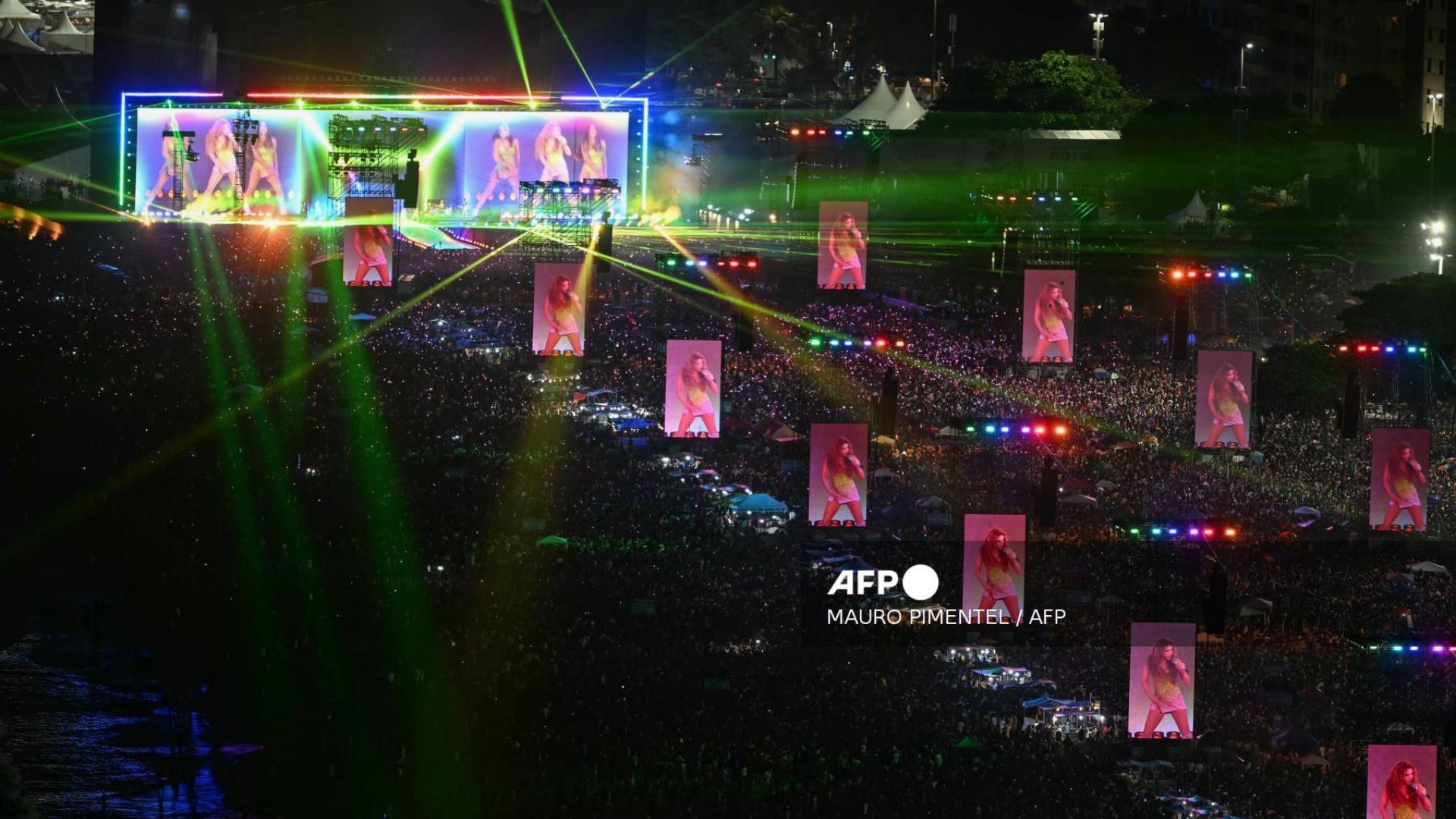 Shakira dedicó el concierto a las mujeres, de quienes resaltó la fuerza y su resiliencia 