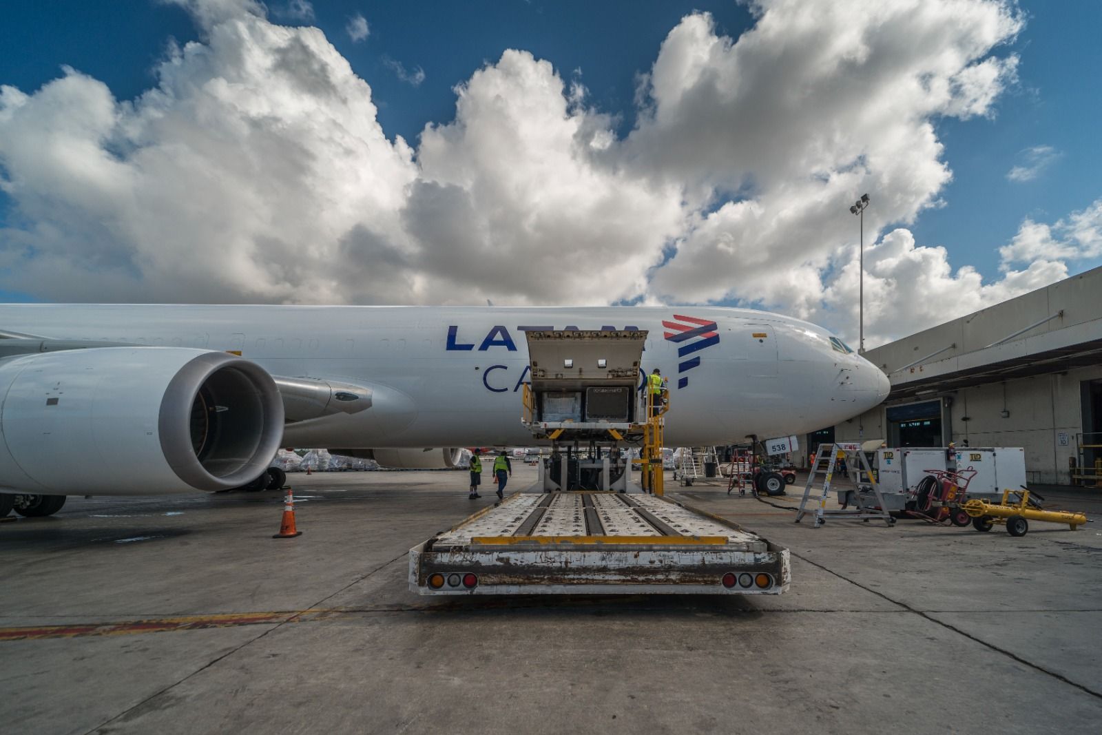 Avión Latam Cargo Colombia