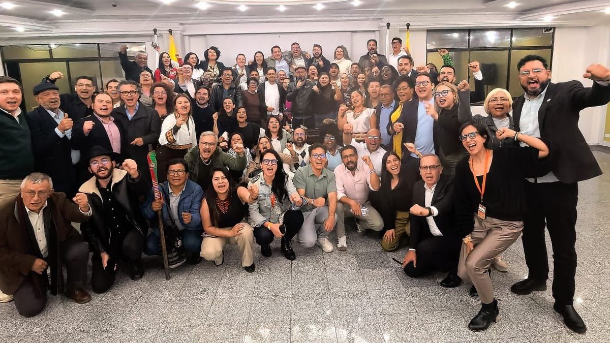 Iván Cepeda y la bancada del Pacto Histórico.