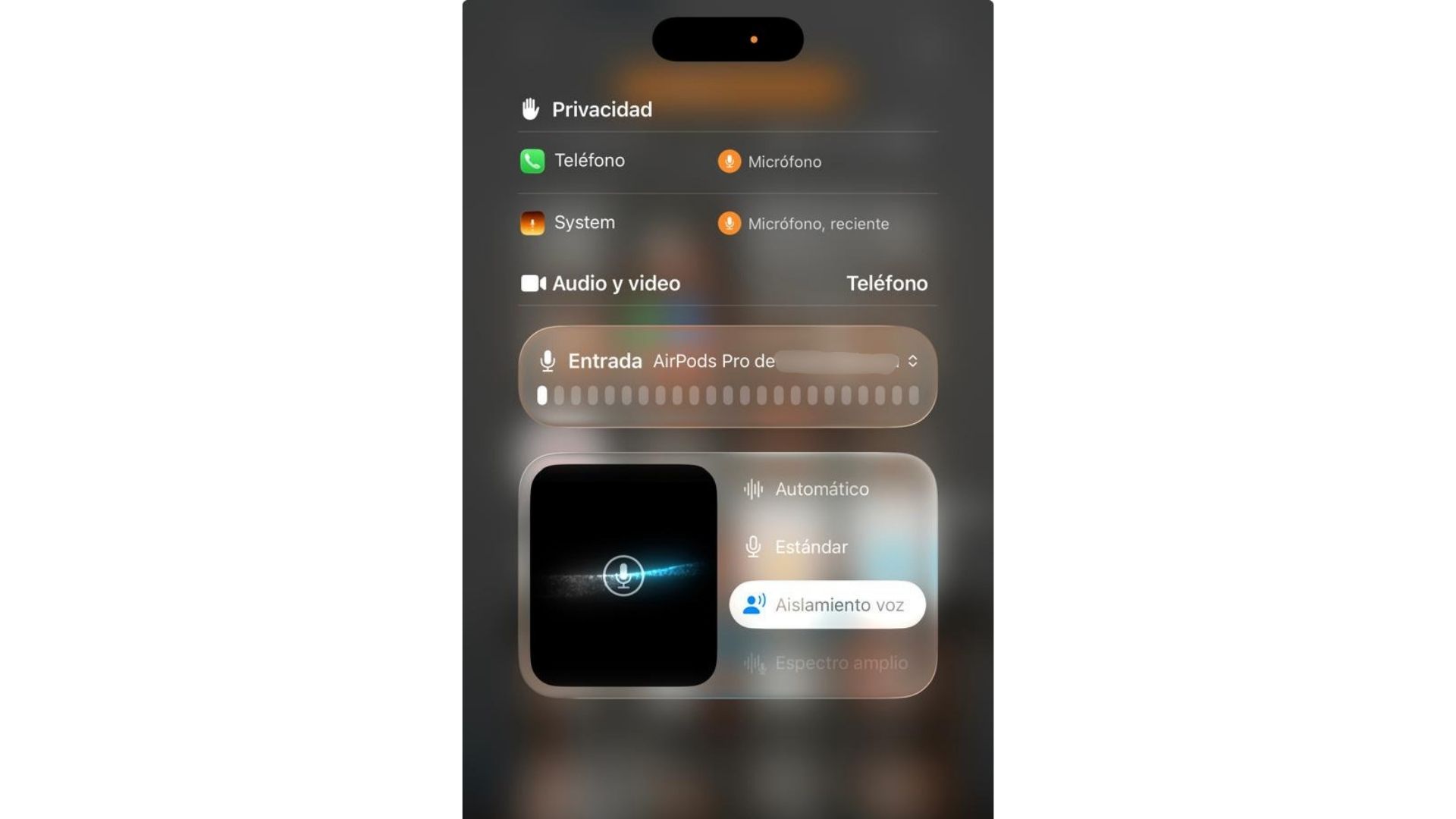 Después de activar el aislamiento de voz, el usuario debe escoger “AirPods” en la opción de entrada de audio.