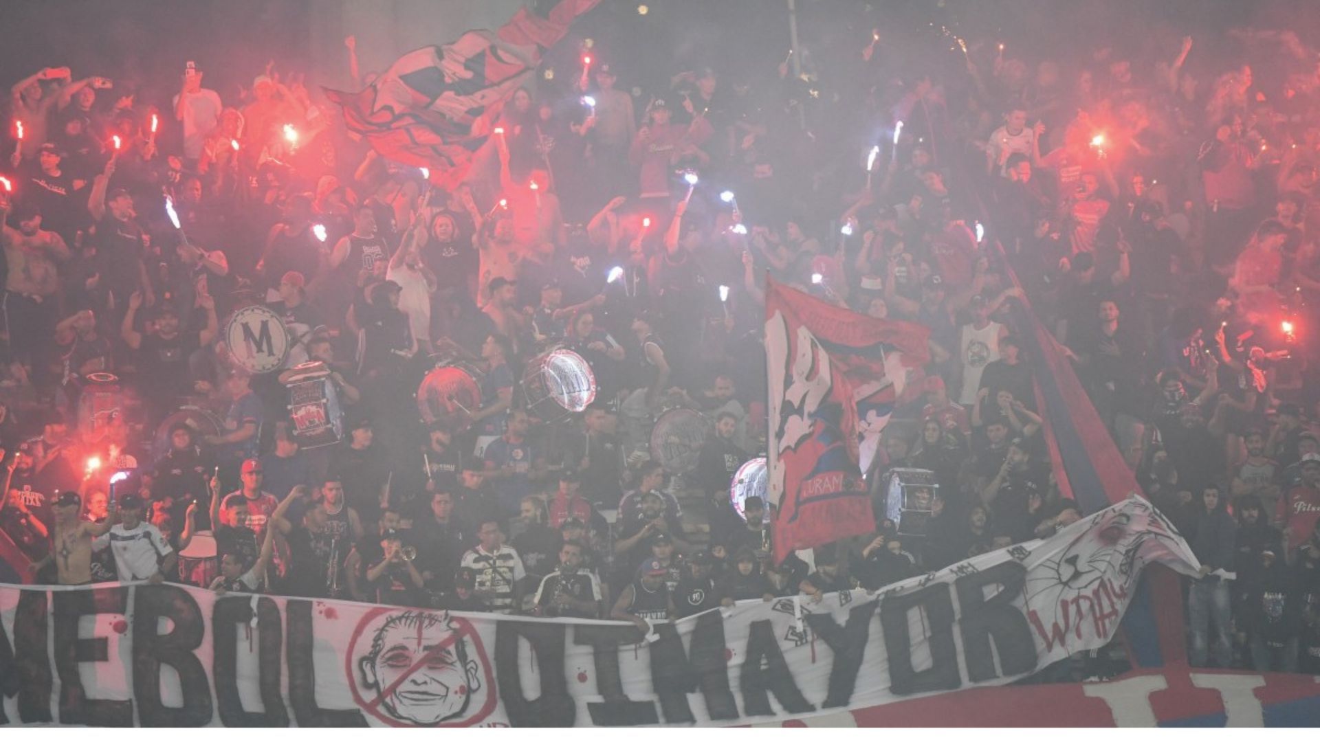 Lo que comenzó como una protesta terminó en la cancelación del partido por Copa Libertadores.