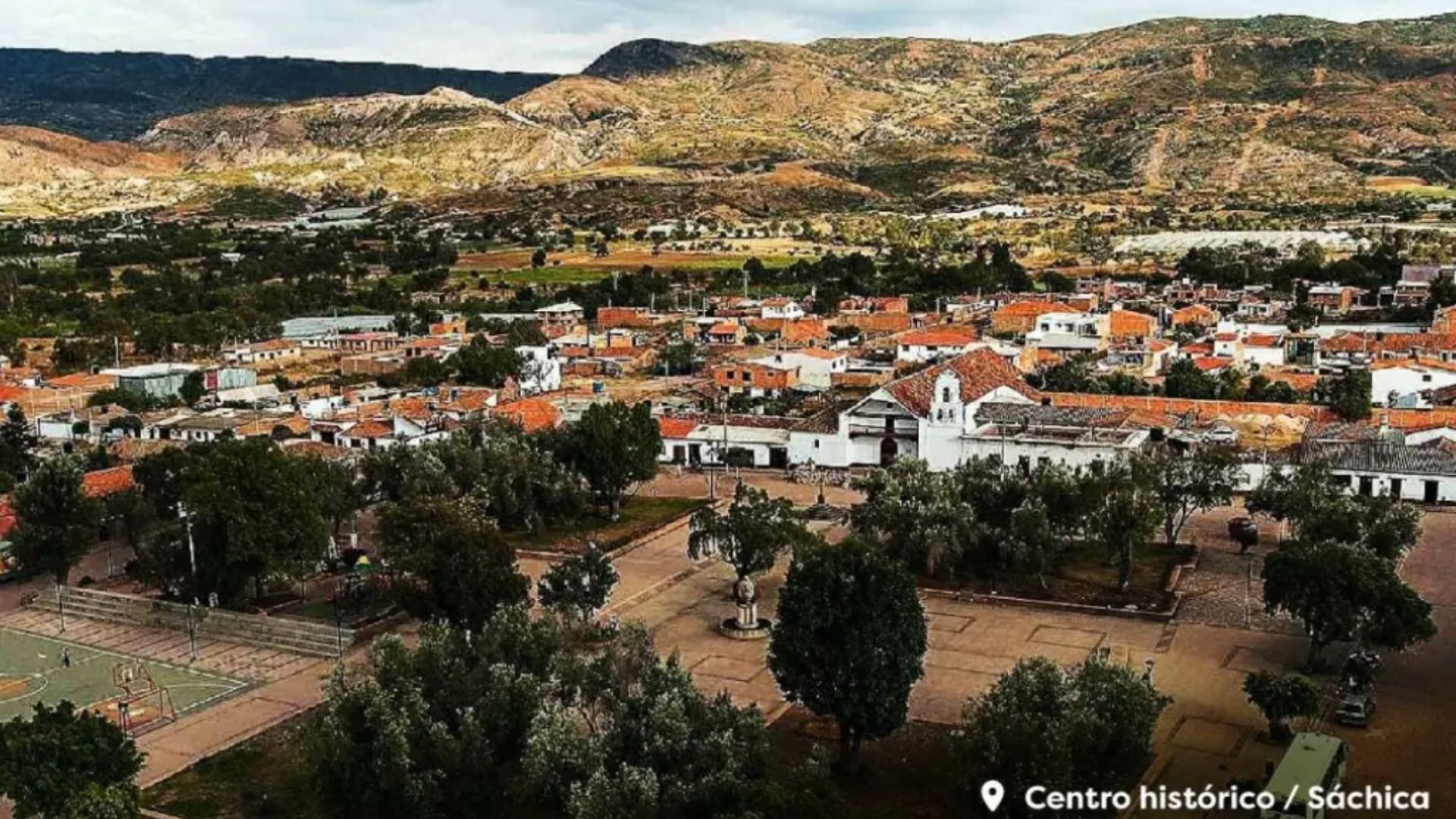Otra de las actividades entre los turistas es visitar restaurantes y probar platos típicos boyacenses. 