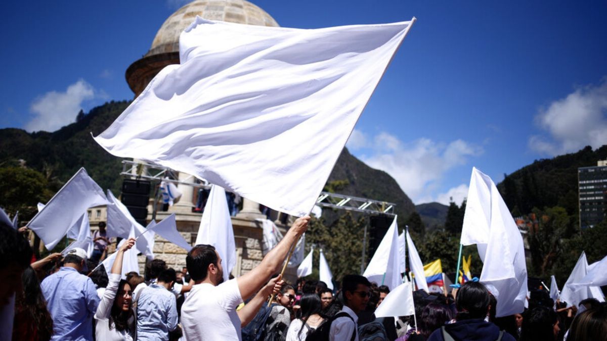 Los colombianos hacen comuniones y reuniones para conmemorar el día.