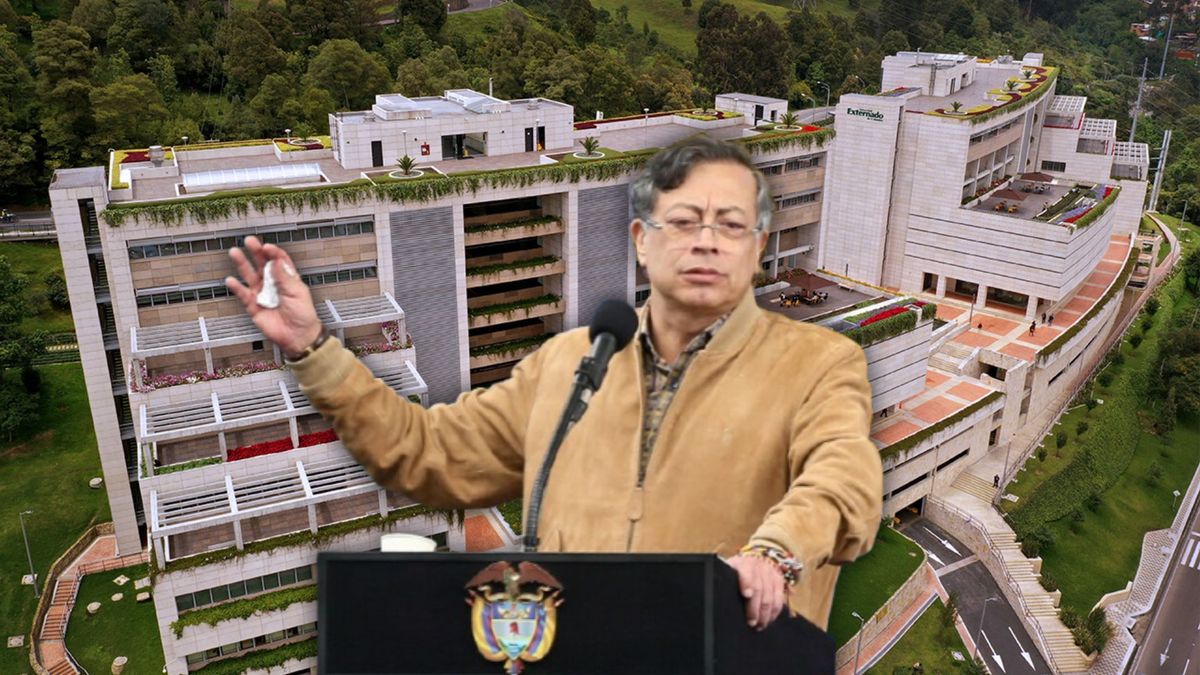 Algunos integrantes del sector académico recordaron que, para ocupar ese cargo, es obligatorio haber pertenecido al Consejo de Profesores durante al menos 15 años.