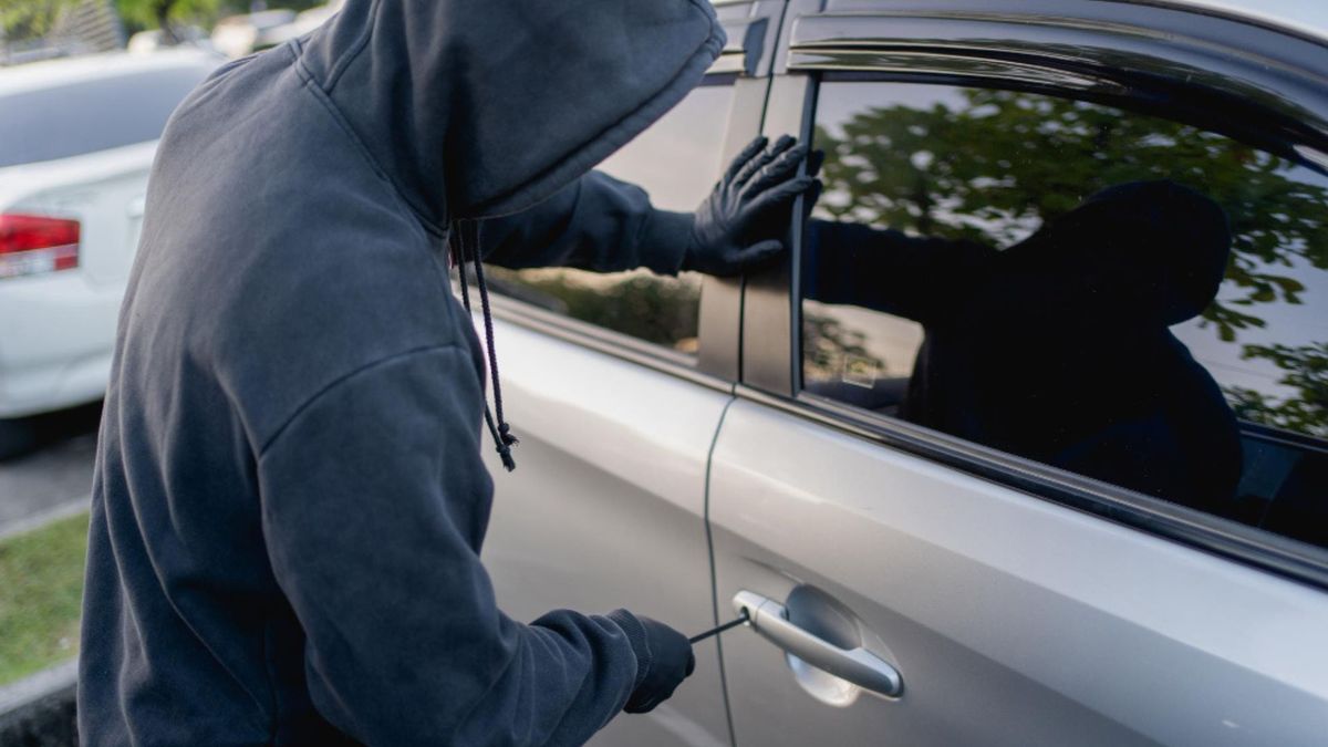 Hombres con armas de largo alcance intentaron interceptar la camioneta.