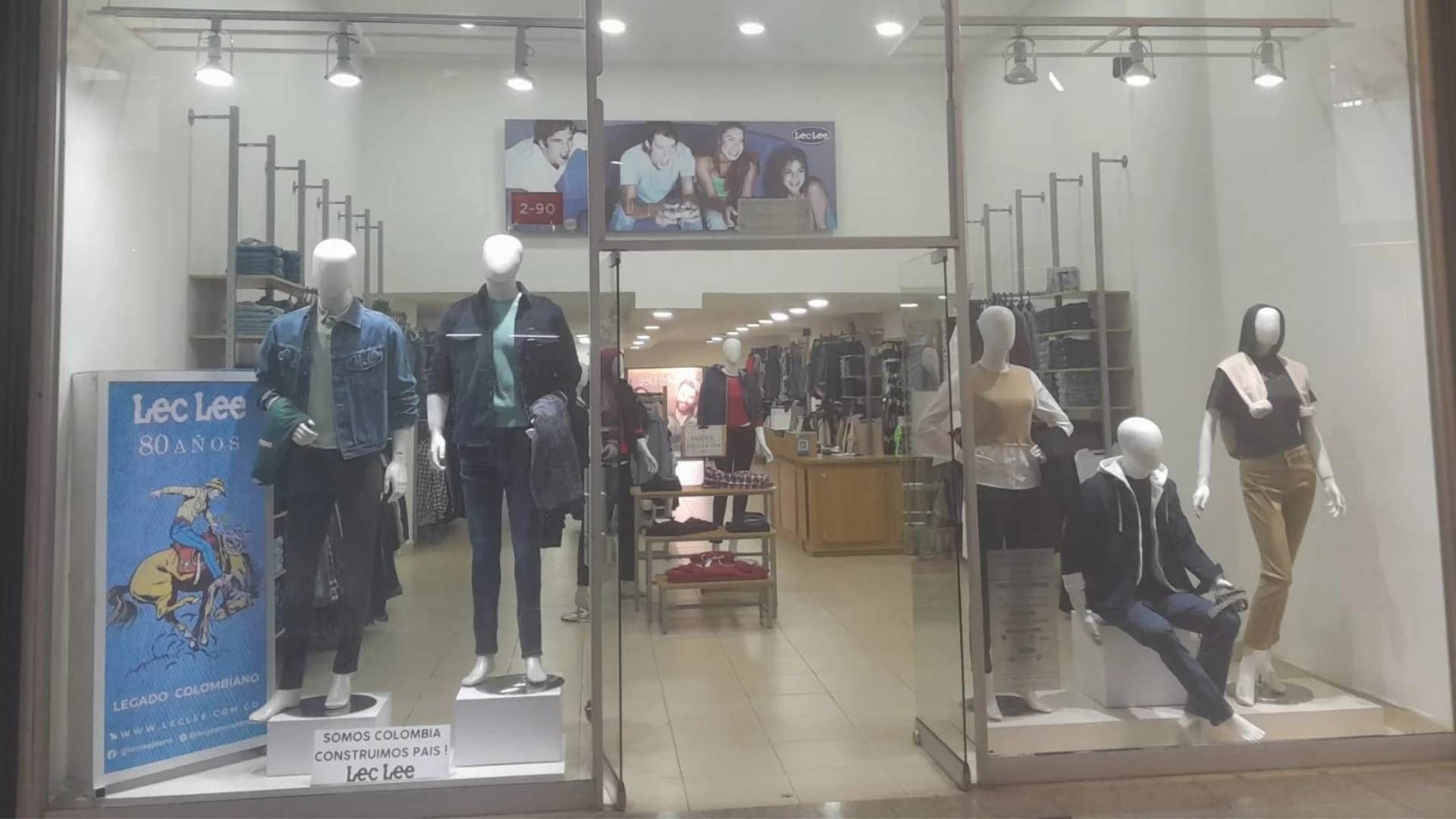 La empresa textil Lec Lee busca reorganizar sus finanzas para evitar la quiebra y preservar empleos.