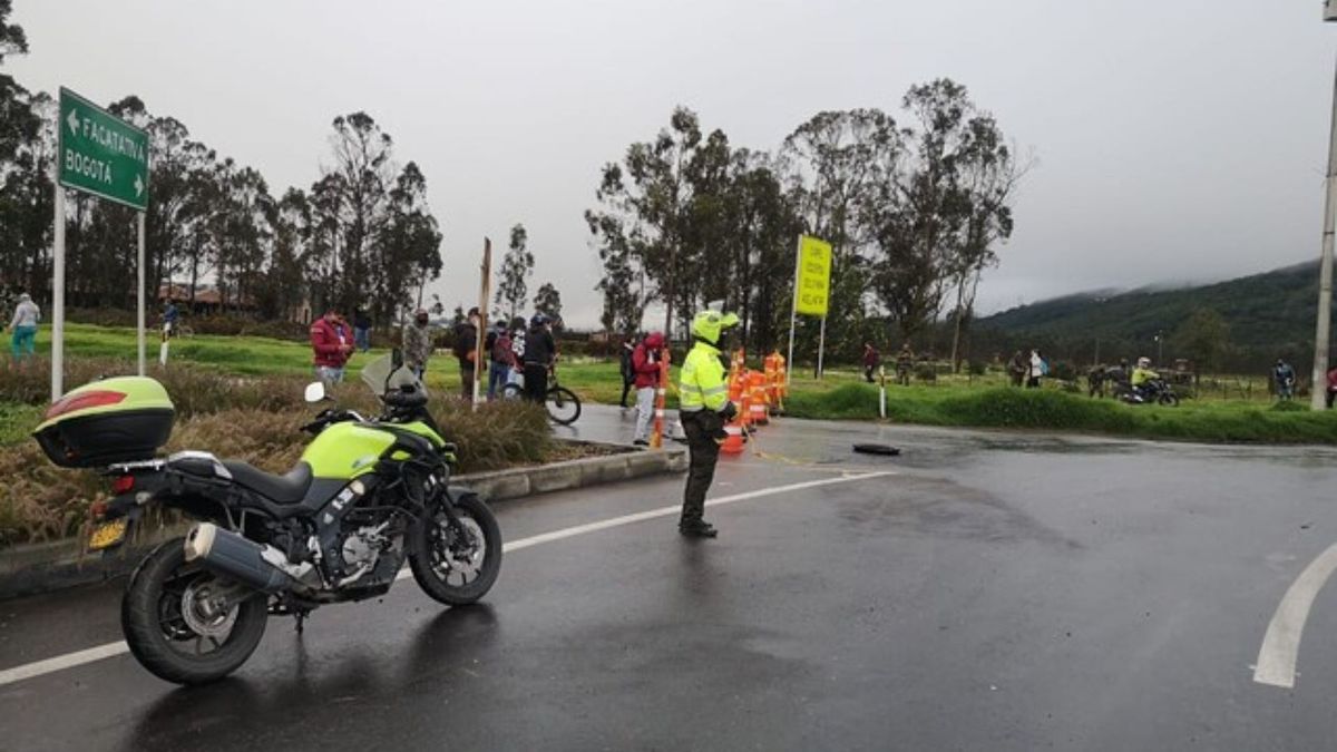 Cierre glorieta Mosquera