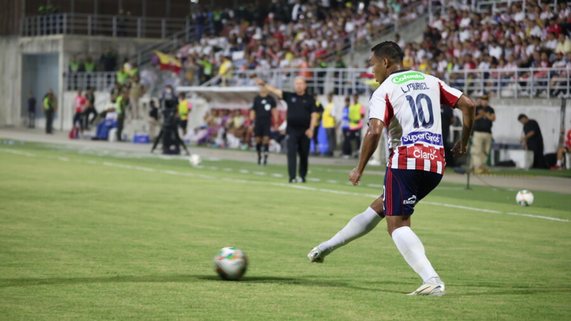 El equipo 'tiburón' cerró su duelo como local.
