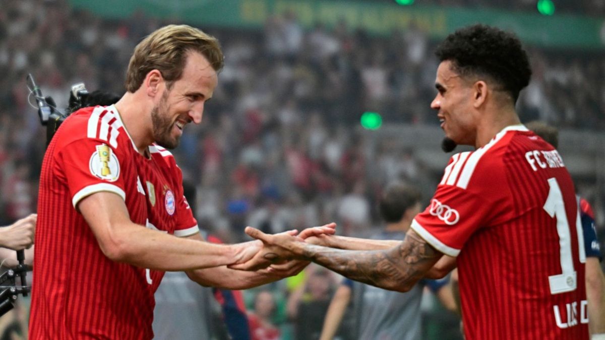 Luis Díaz ayudó a Kane a sumar un récord de goleo.