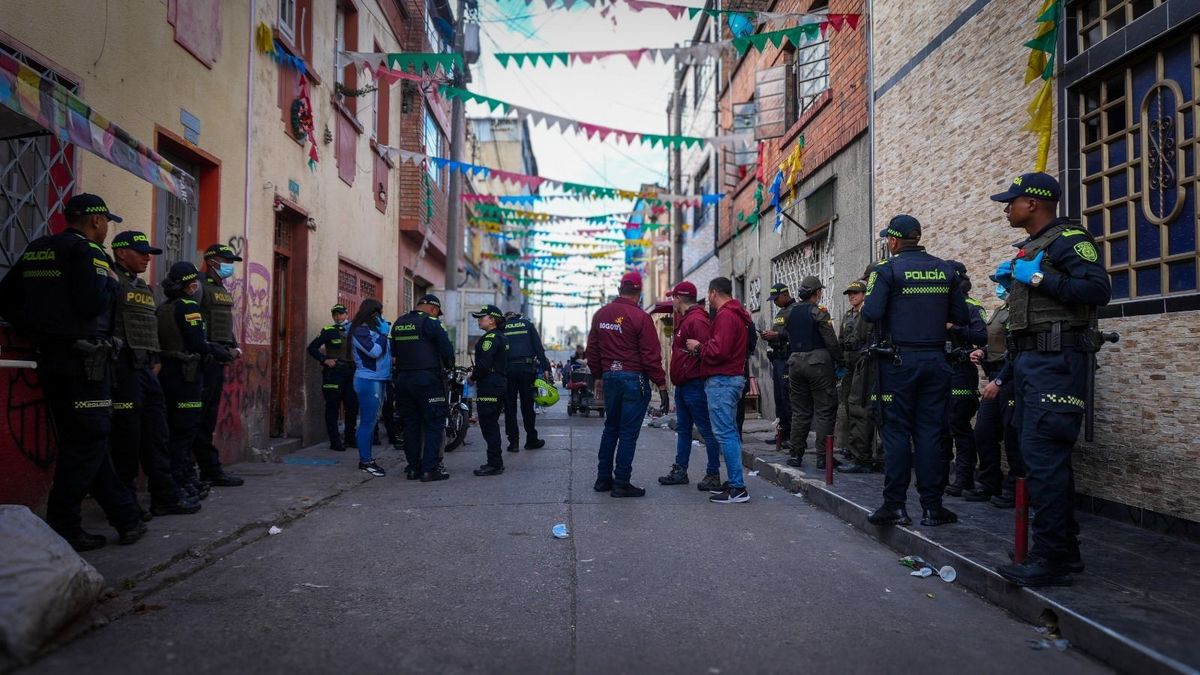 Operativos de policía en pagadiarios