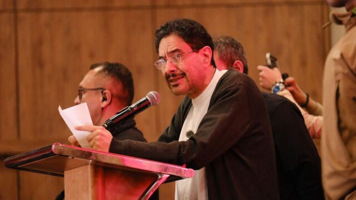 Alfonso Gómez Méndez afirmó que la política actual se mueve más por emociones y encuestas.