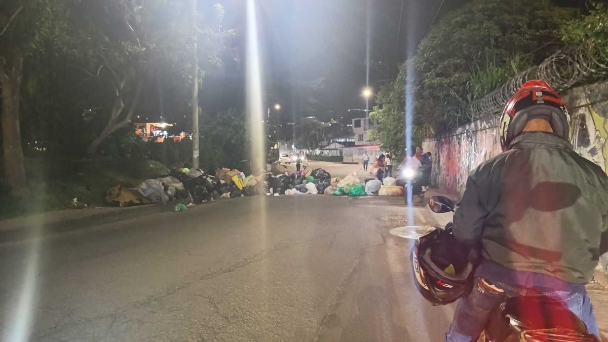 Ciudadanos decidieron cerrar vias y quemar basuras para expresar su inconformidad
