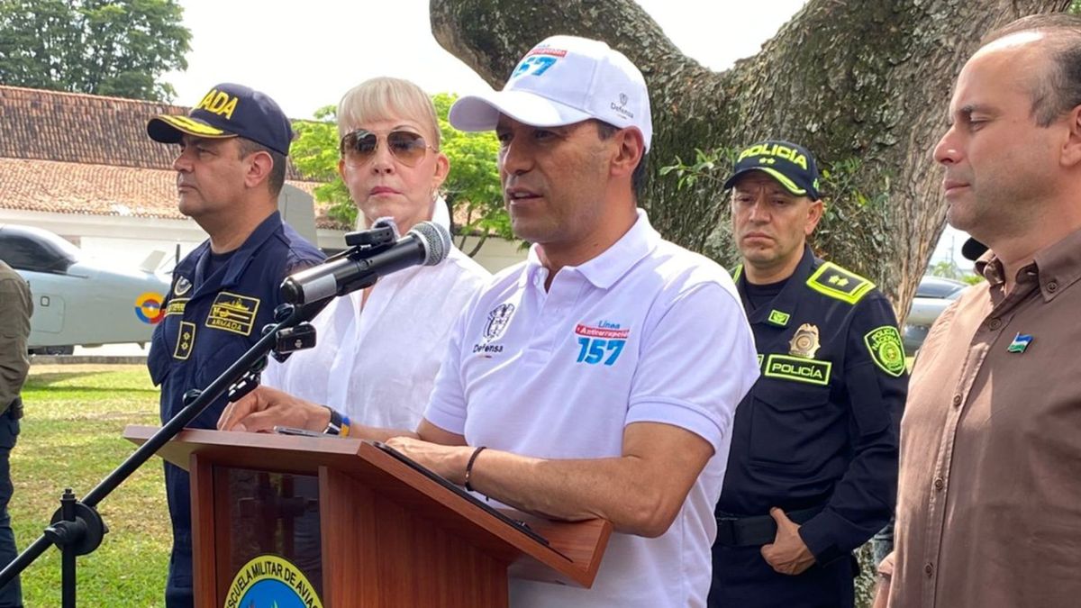 Ministro de Defensa lideró consejo de seguridad electoral en Cali, Valle.