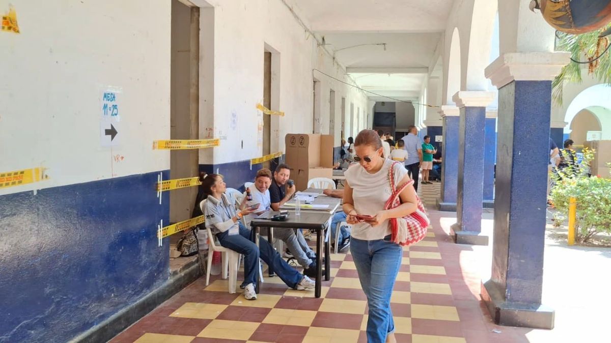 Denuncian que adultos mayores dejaron de votar por falta de orientación en Seminario San Luis Beltrán de Barranquilla