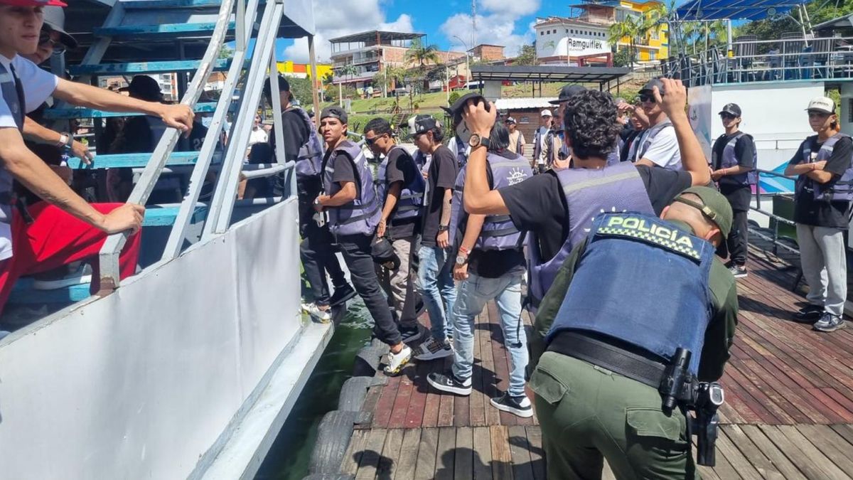 Operativo de requisa en el muelle de Guatapé, oriente de Antioquia