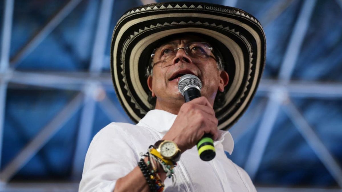 Gustavo petro