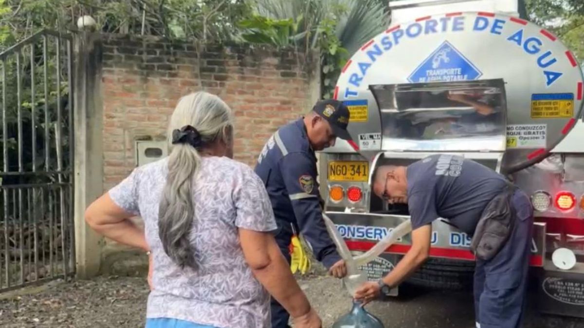 El 70% de la población se encuentra sin servicio de agua.