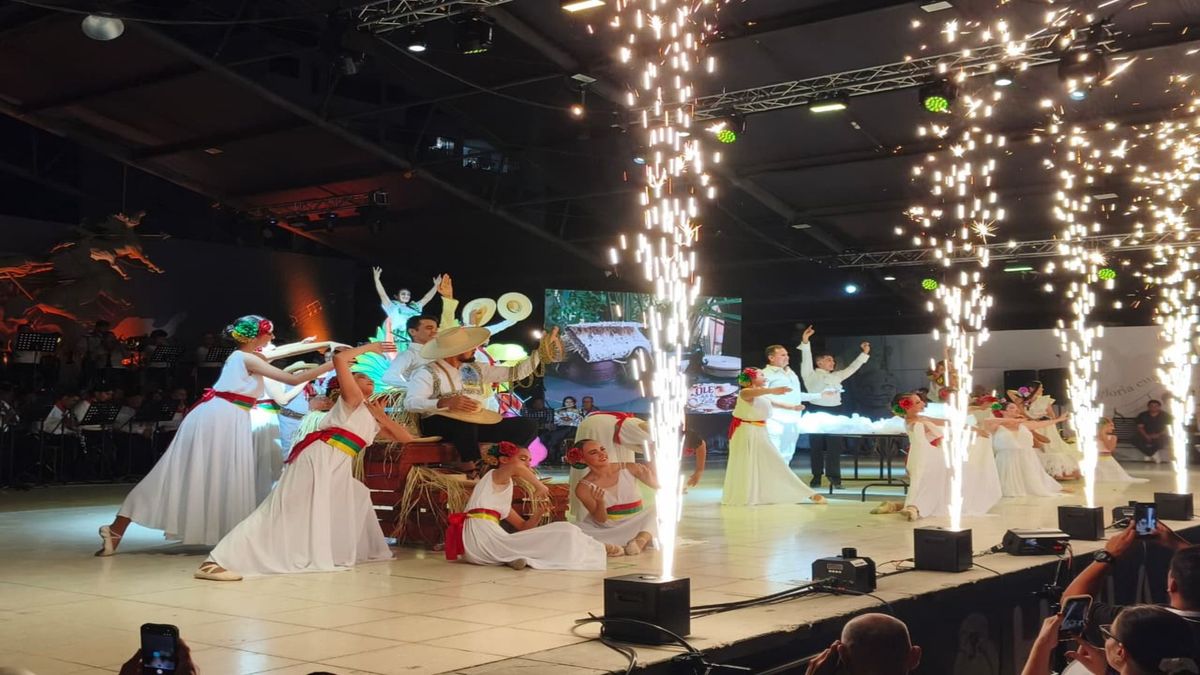 Inicio del Festival del Bambuco en Neiva | Festival del Bambuco | Fiestas Tradicionales | Junio 2026
