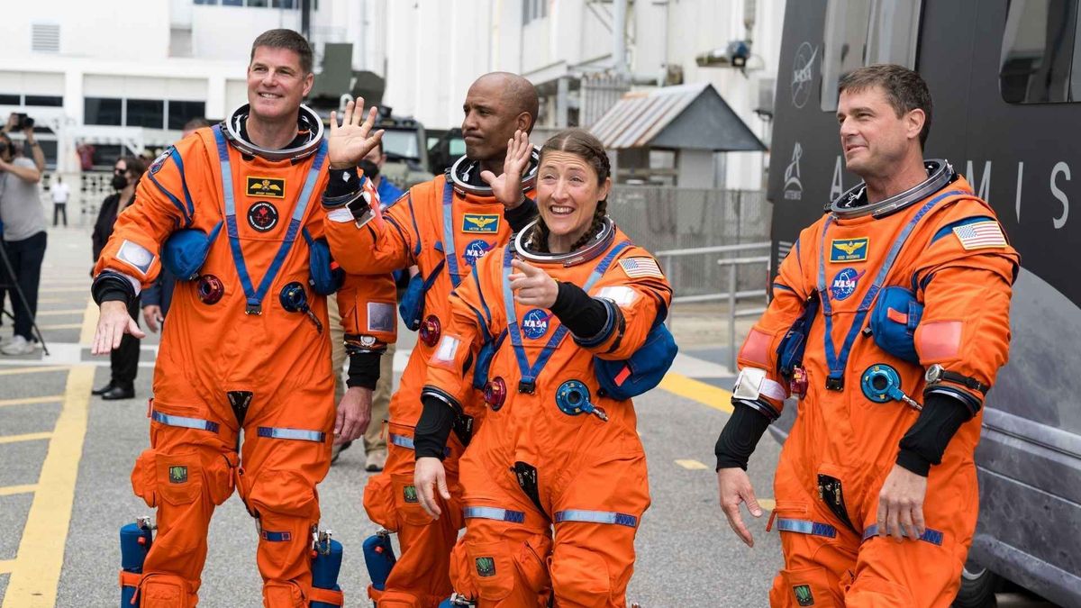 Prada desarrolló una prenda con sistema de refrigeración líquida para los astronautas del programa Artemis.
