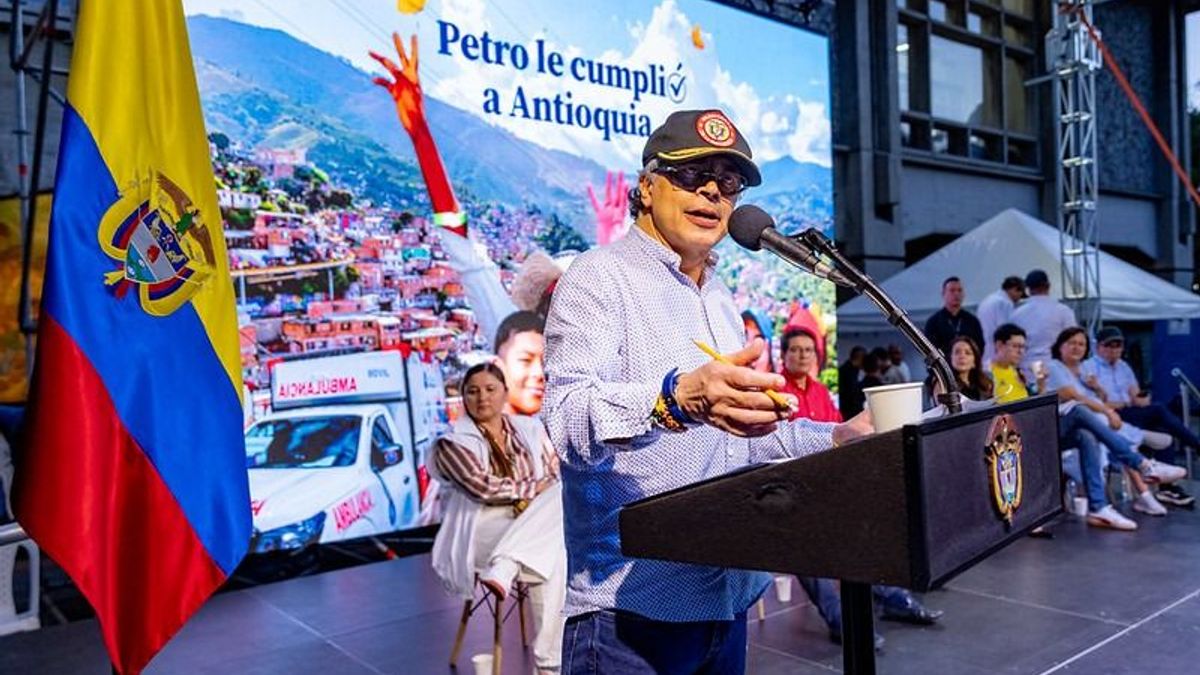 Petro en la UdeA rendición de Cuentas del Ministerio de Salud