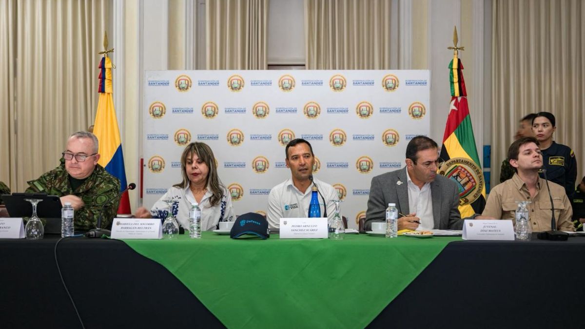 Ministro de Defensa anuncia medidas de seguridad para más de 13 ciudades ante riesgo de alteraciones de orden público durante la segunda vuelta presidencial.