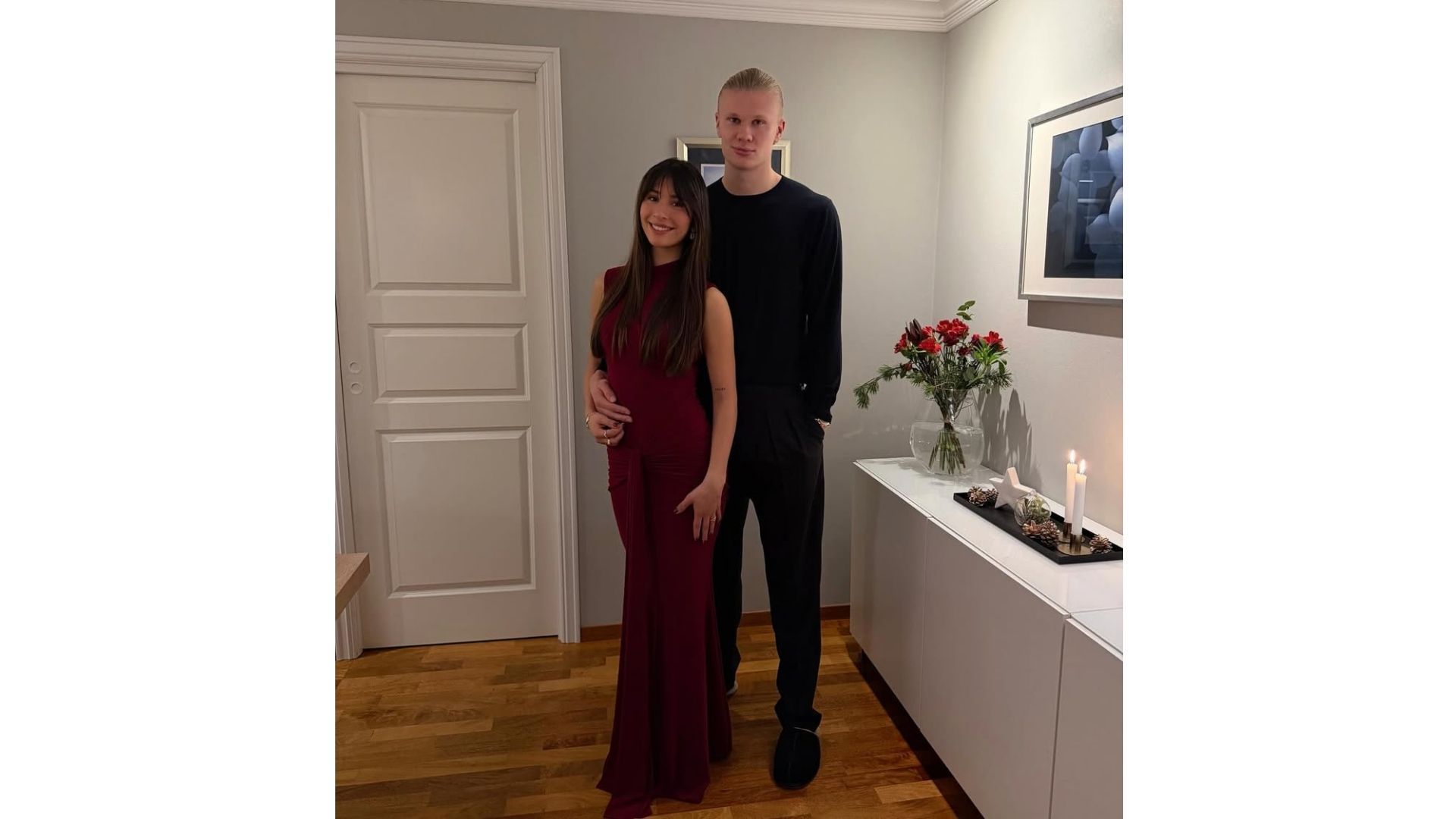 Isabel Haugseng Johansen acompaña a Erling Haaland durante la participación de Noruega en el Mundial 2026.
