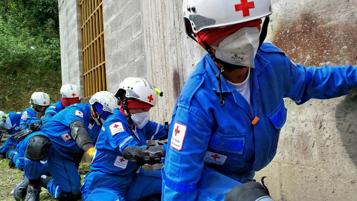 Los rescatistas cuentan con experiencia en rescate sobre estructuras colapsadas