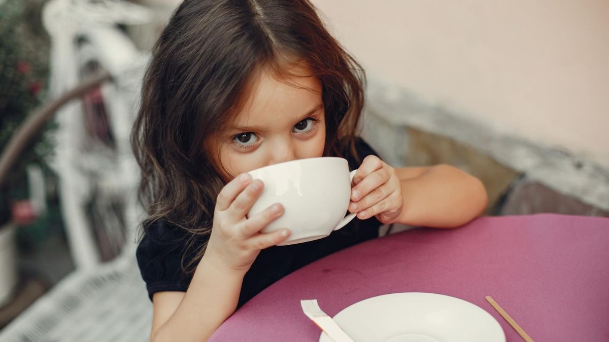 Fabio Arévalo explicó que el café puede consumirse desde los dos años con orientación y habló de sus beneficios para la salud.