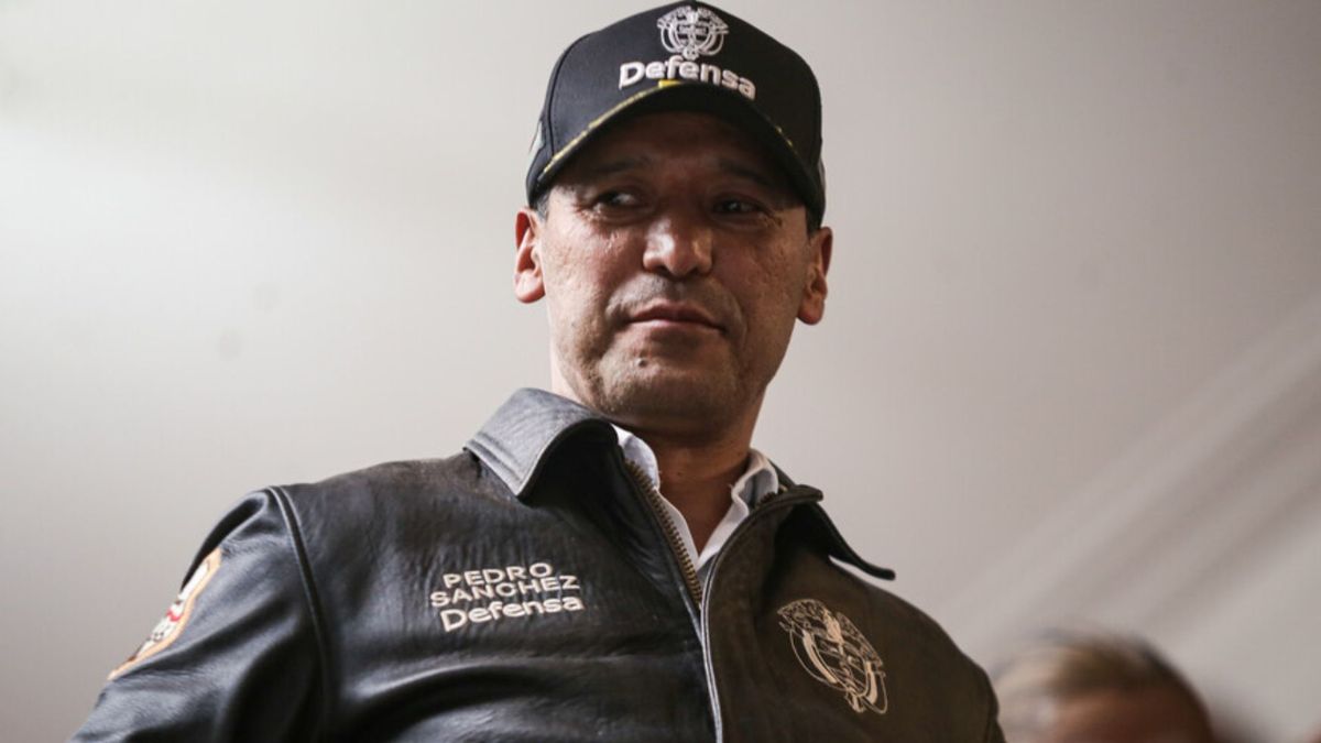 El jefe de cartera de Defensa dará paso al nuevo gobierno, dejándole contratar a nuevos funcionarios.