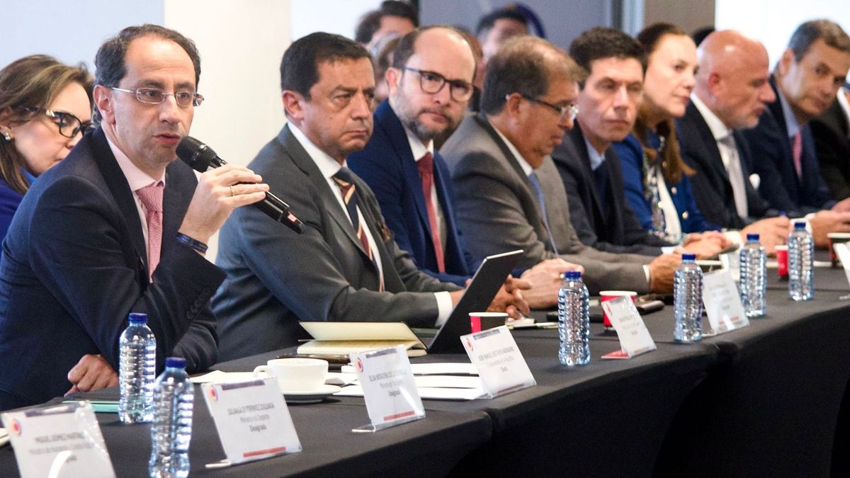 Contraloria y nuevo gobierno instalan mesa técnica