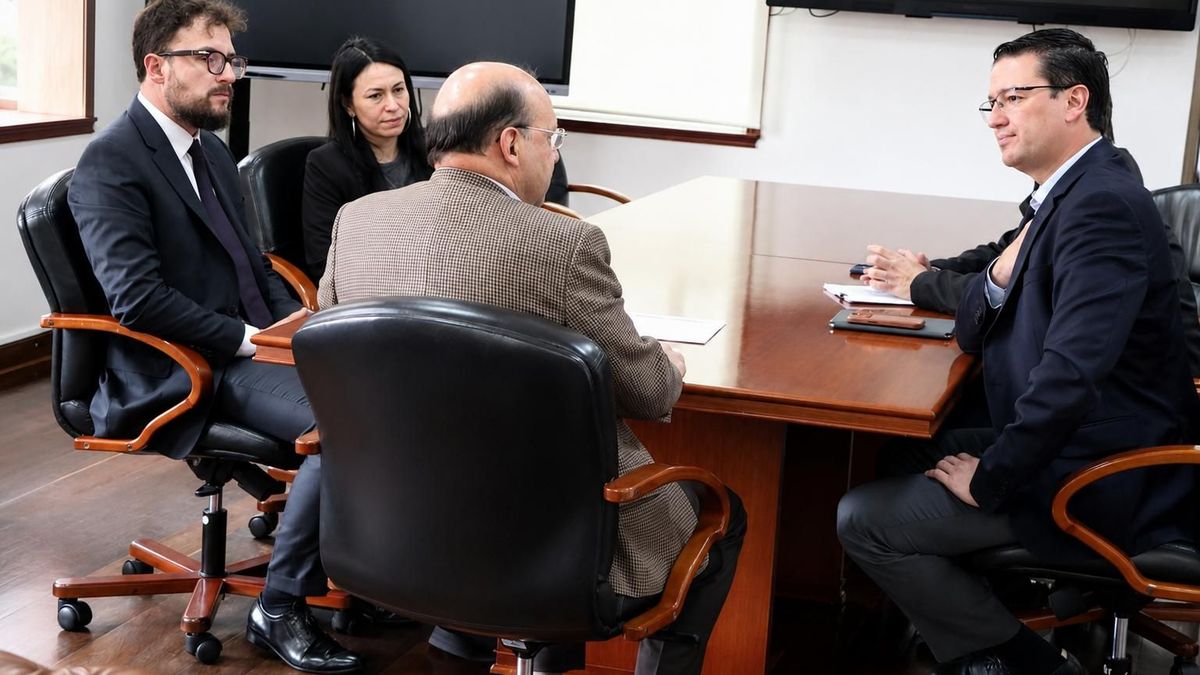Gobierno y Federación Nacional de Cafeteros firman también la administración del Fondo de Estabilización de Precios del Café