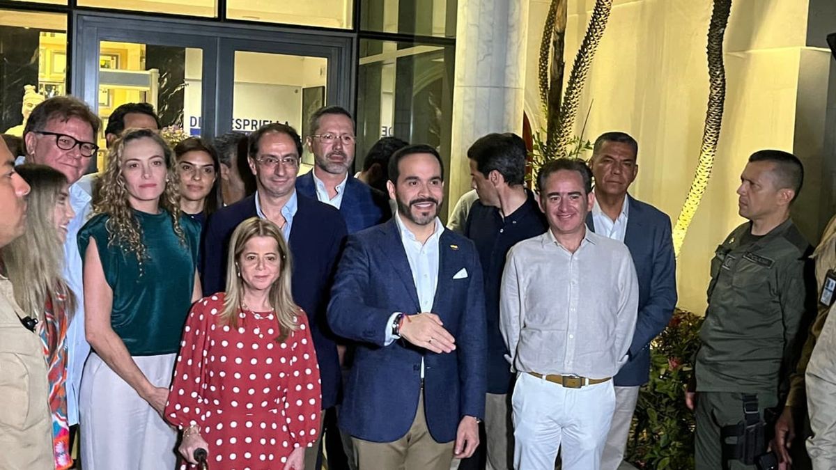 Consejo de ministros del gobierno De la Espriella.