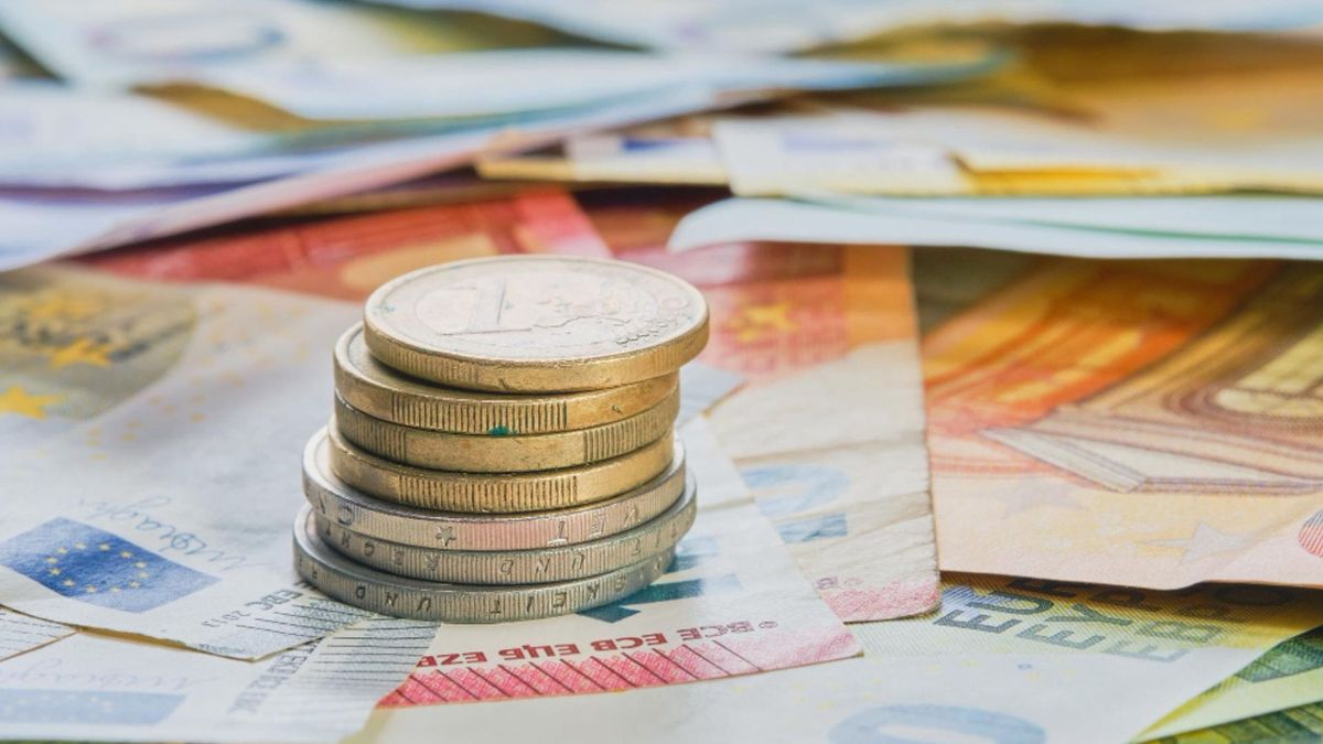 Este comportamiento suele ser seguido de cerca por viajeros, empresas y personas que necesitan cambiar euros para realizar pagos, inversiones o compras en el exterior.