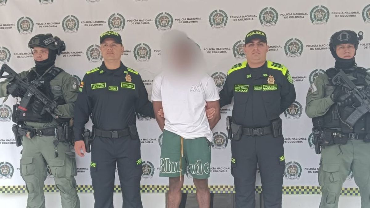 El capturado realizaba labores de inteligencia para facilitar ataques contra la fuerza pública en Valle del Cauca y Cauca.