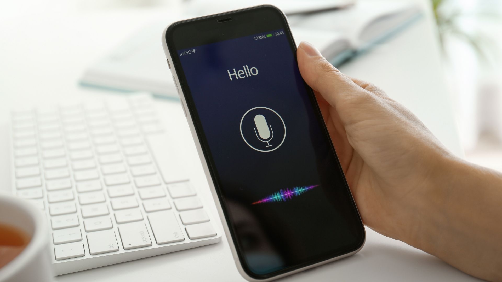 Siri IA llegará con iOS 27 a dispositivos compatibles con Apple Intelligence, según informó Apple.