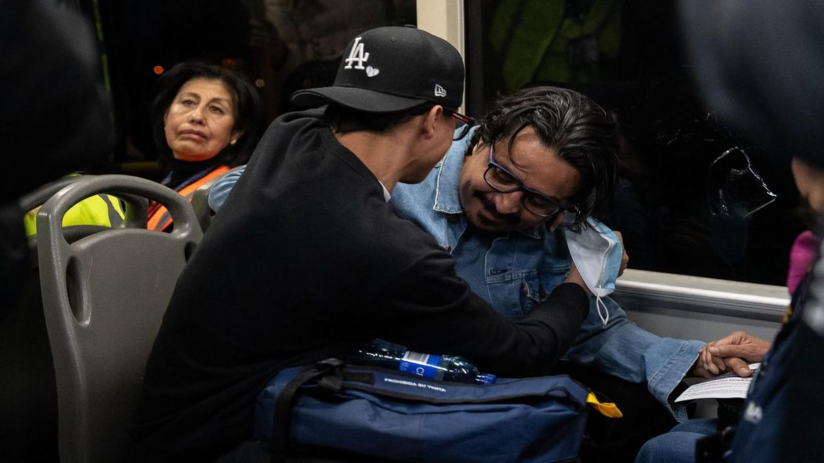 Activista Beto Coral es repatriado en vuelo humanitario.